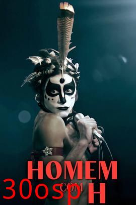 拉丁血与泪：巴西歌王的不羁星途